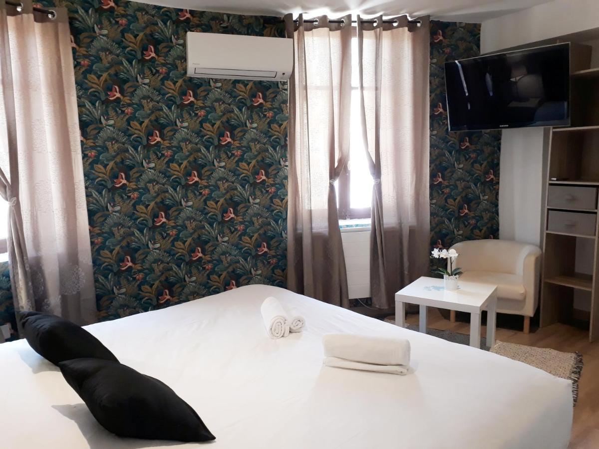Hotel Renaissance Martigues Exterior photo