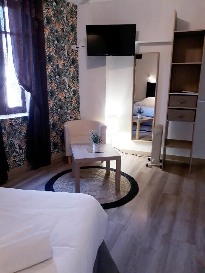 Hotel Renaissance Martigues Exterior photo