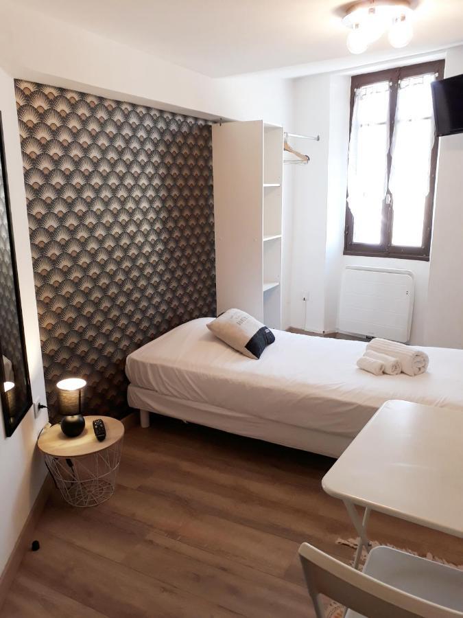 Hotel Renaissance Martigues Exterior photo